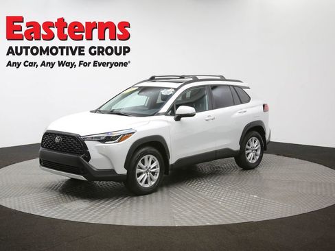 Used 2023 Toyota Corolla Cross LE image 56