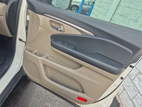 Certified 2019 Honda Ridgeline RTL image 22