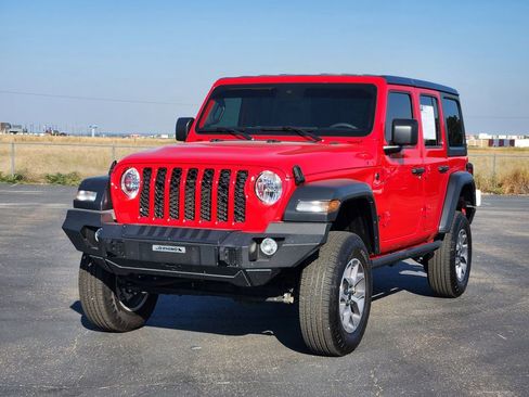 Used 2024 Jeep Wrangler Sport S image 3