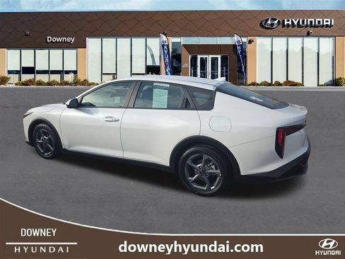 Used 2025 Kia K4 FWD image 3