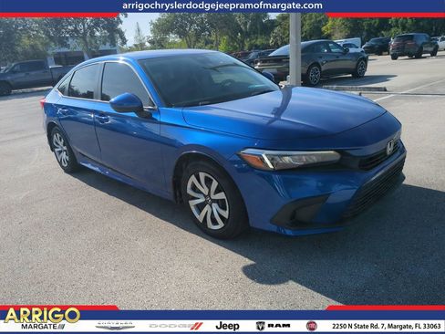 Used 2023 Honda Civic LX image 1