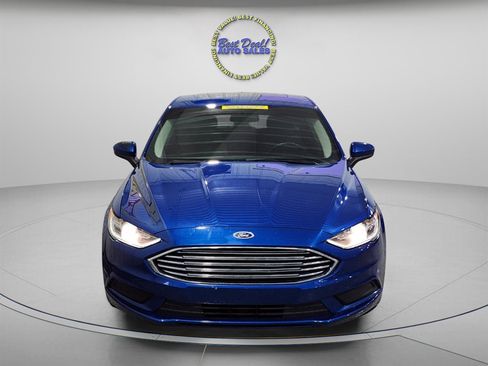 Used 2018 Ford Fusion SE w/ Fusion SE Technology Package image 9