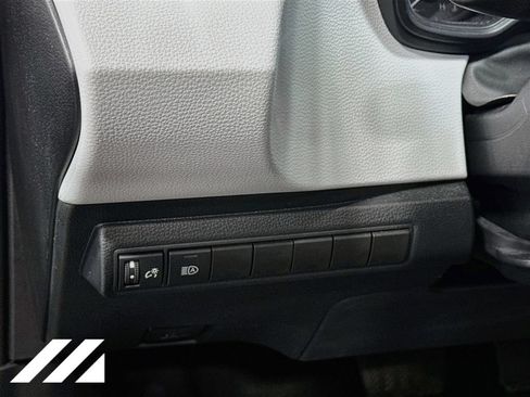 Used 2023 Toyota Corolla SE w/ SE Premium Package FWD image 10