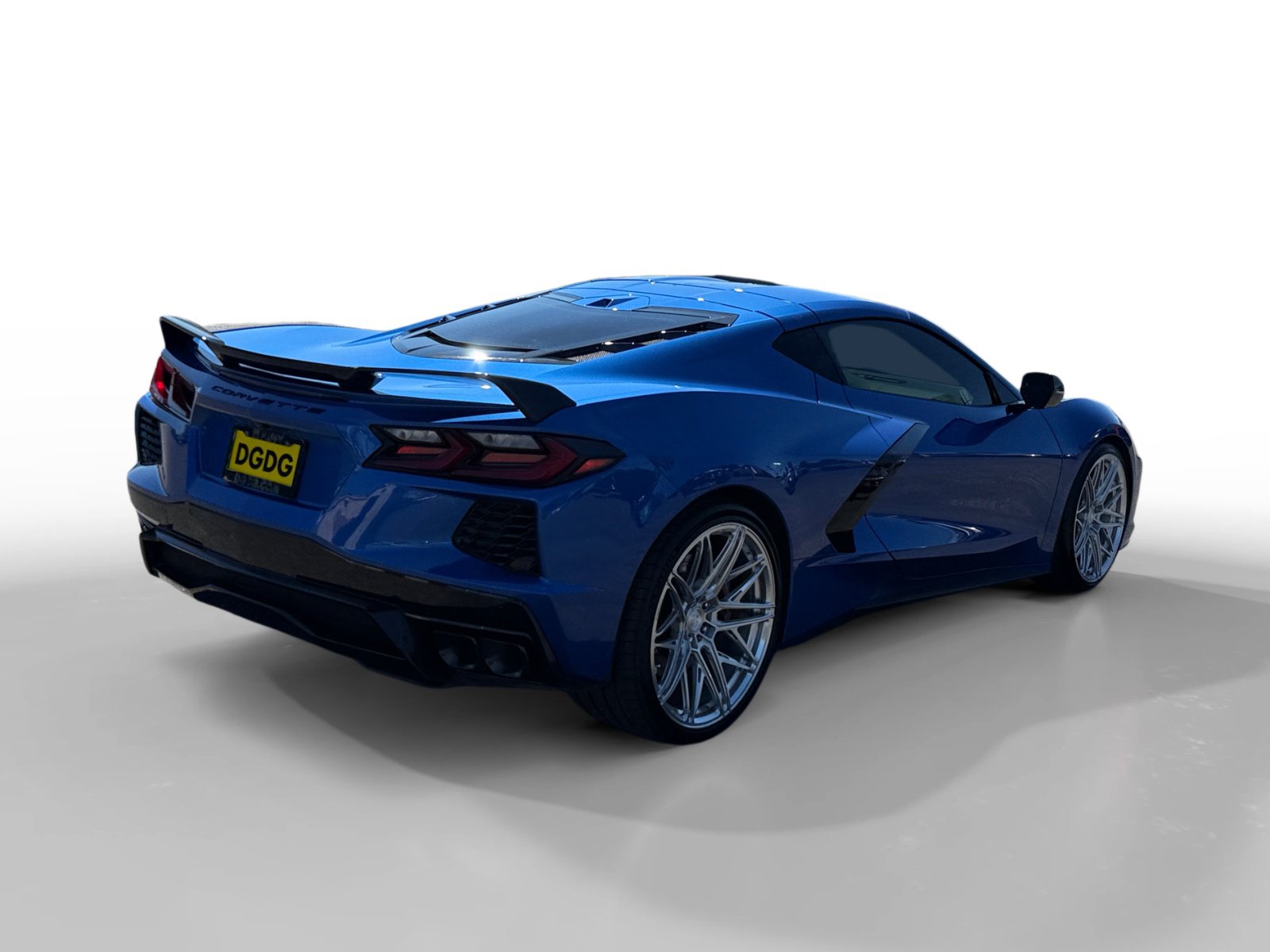 Used 2023 Chevrolet Corvette Stingray Premium Cpe w/ Z51 Performance Package RWD image 5