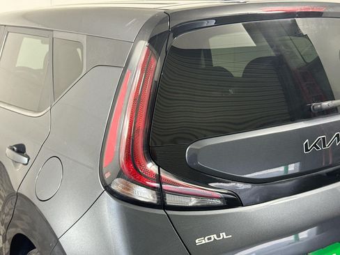 Used 2023 Kia Soul LX w/ Option Group 015 FWD image 35