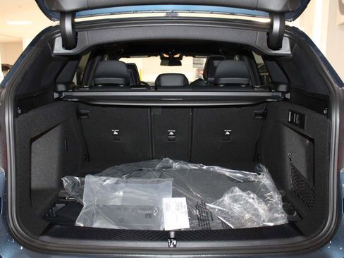 Used 2025 BMW X3 xDrive30i image 8