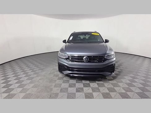 Used 2024 Volkswagen Tiguan SE R-Line FWD image 50