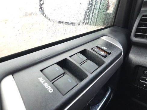 Used 2020 Toyota 4Runner SR5 image 21