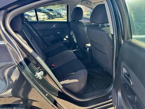 Used 2014 Chevrolet Cruze LT image 14