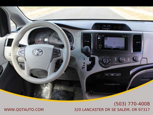 Used 2012 Toyota Sienna LE FWD image 26