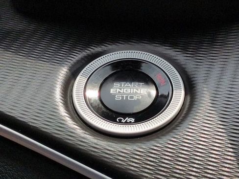 Used 2024 Jeep Grand Cherokee L Laredo RWD image 36