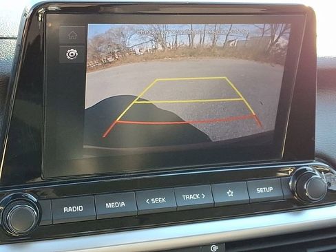 Used 2023 Kia Forte LXS image 18