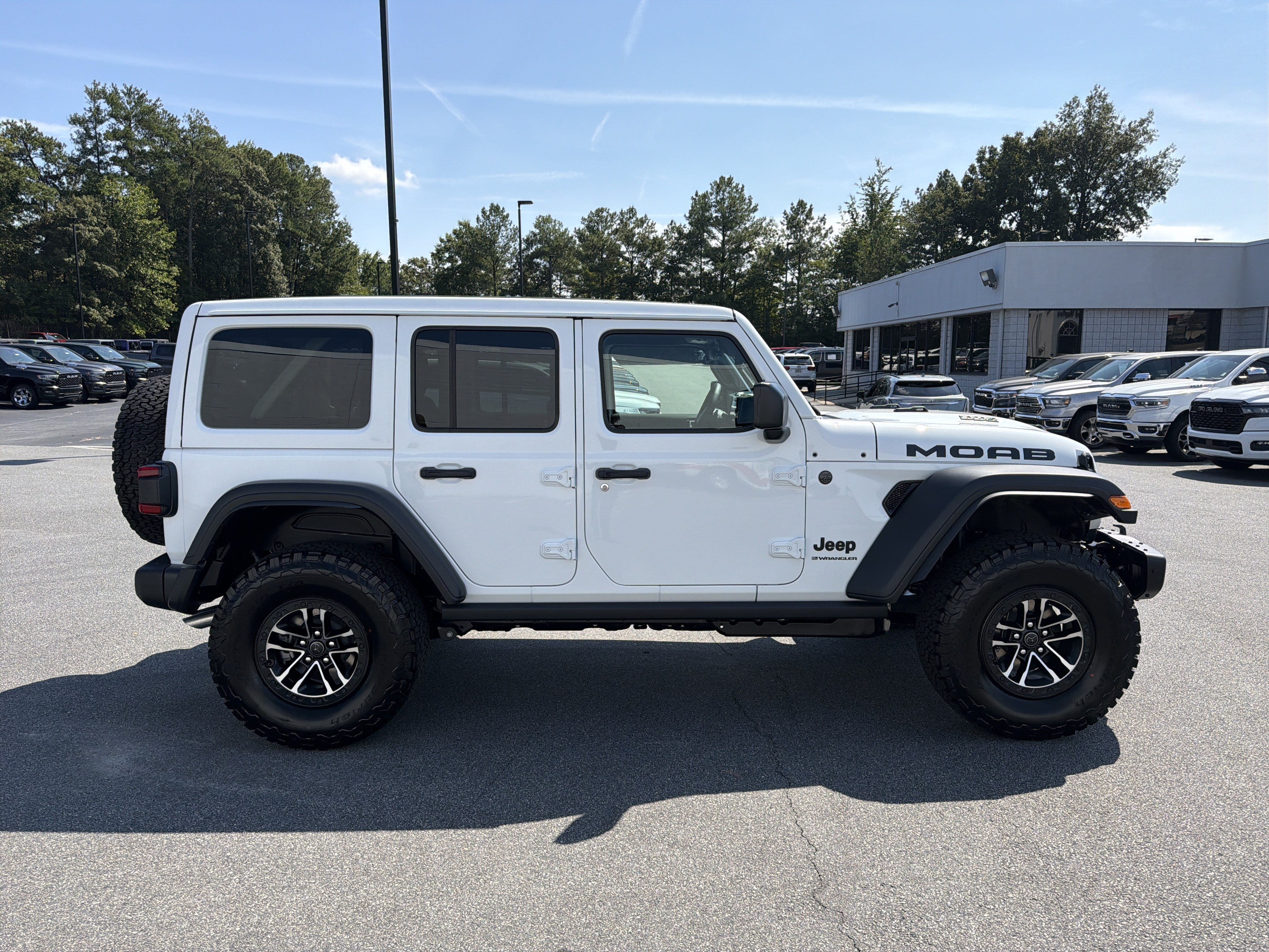 New 2027 Jeep Wrangler Unlimited Rubicon 392 AWD/4WD image 9