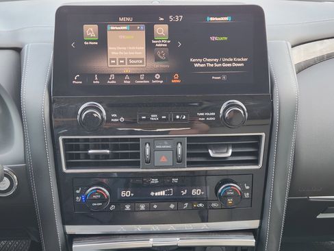 Used 2022 Nissan Armada Platinum w/ Captain's Chairs Package RWD image 18