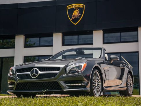 Used 2013 Mercedes-Benz SL 550 image 17