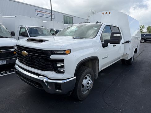 New 2026 Chevrolet Silverado 3500 W/T w/ WT Convenience Package AWD/4WD image 4