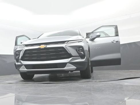Used 2023 Chevrolet Blazer LT w/ Convenience Package AWD/4WD image 32