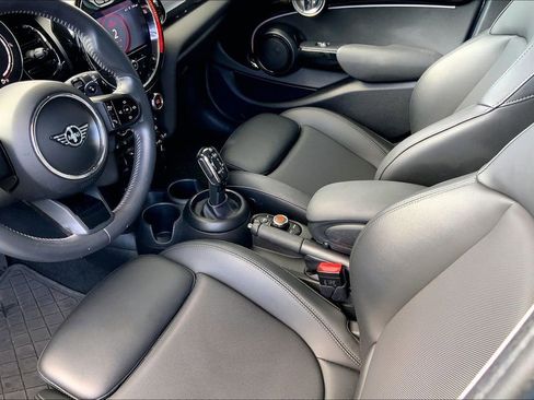 Certified 2022 MINI Cooper S image 18