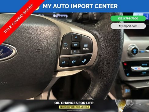 Used 2022 Ford Explorer XLT w/ Equipment Group 202A image 17
