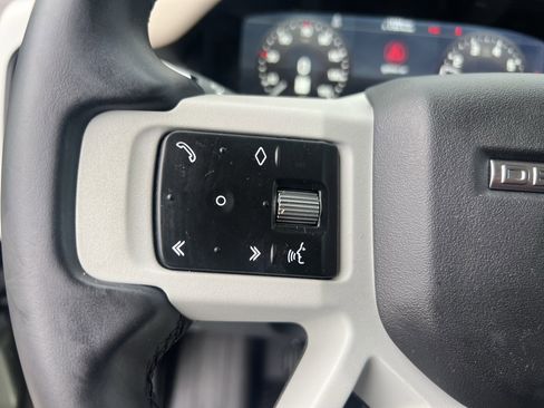 Used 2022 Land Rover Defender 110 S image 22