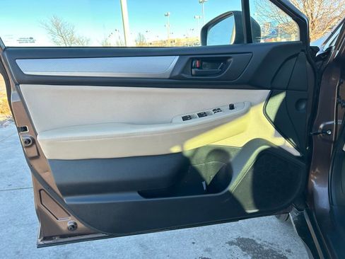 Used 2019 Subaru Outback 2.5i image 22