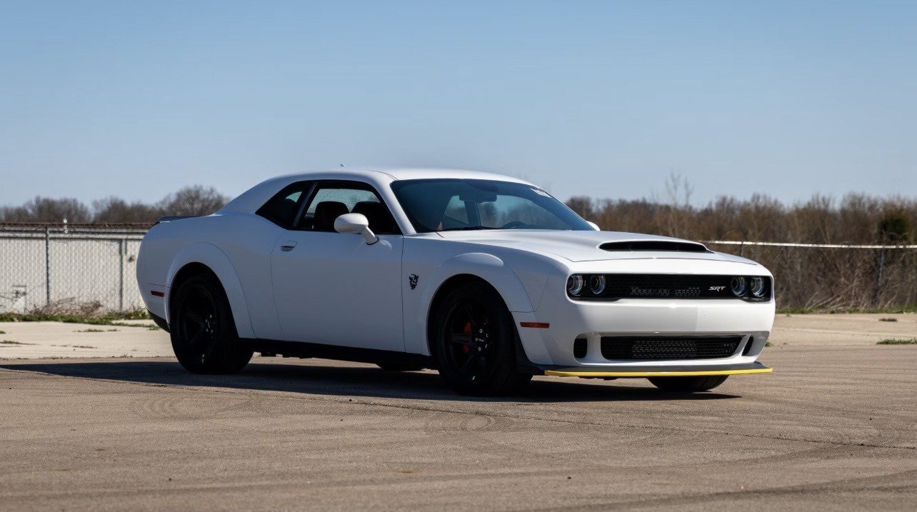 Used 2018 Dodge Challenger SRT Demon RWD image 2