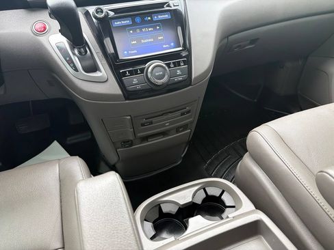 Used 2017 Honda Odyssey EX-L image 16