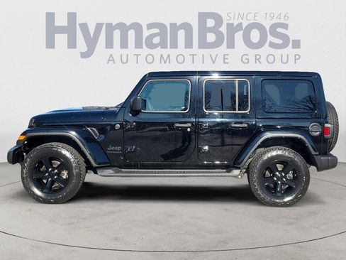 Used 2023 Jeep Wrangler Unlimited Sahara image 6