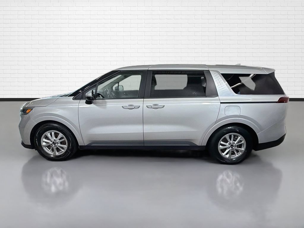 Used 2022 Kia Carnival LX FWD image 6
