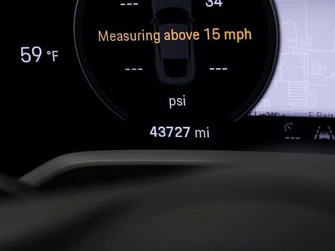 Used 2022 Porsche Taycan image 27