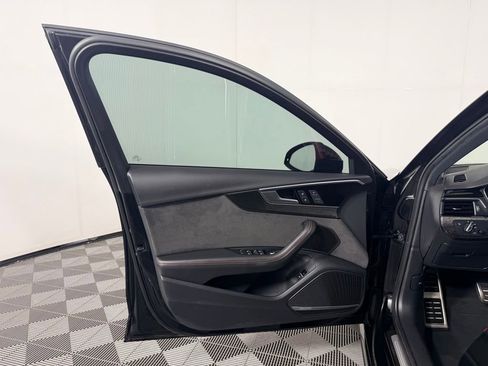 Used 2021 Audi S4 Premium Plus w/ Premium Plus Package AWD/4WD image 30