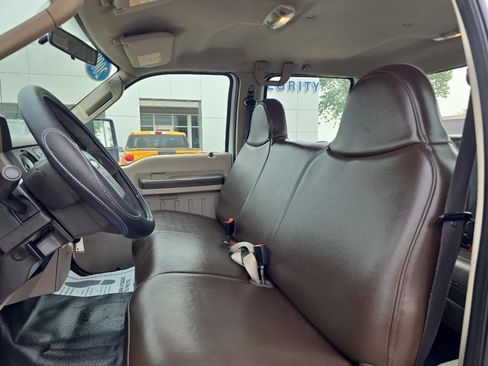 Used 2009 Ford F250 XL AWD/4WD image 13