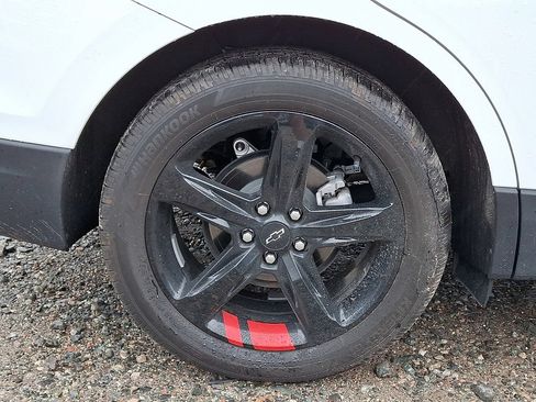 Used 2024 Chevrolet Equinox Premier AWD/4WD image 10