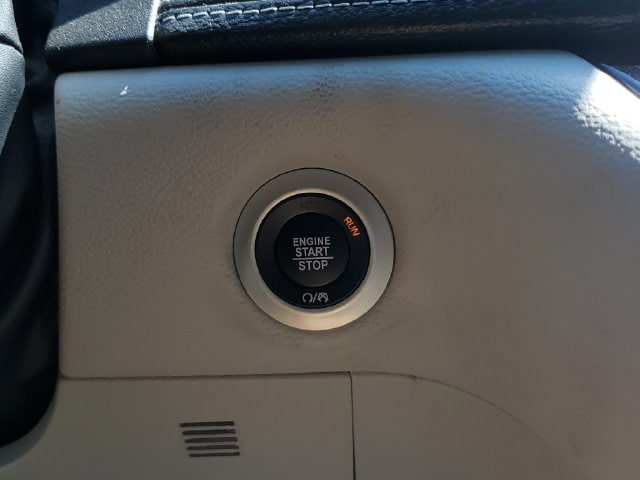Certified 2024 Chrysler Pacifica Touring-L AWD/4WD image 34