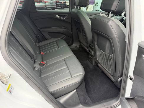 Used 2022 Audi Q4 e-tron Premium Plus w/ Premium Plus AWD/4WD image 28
