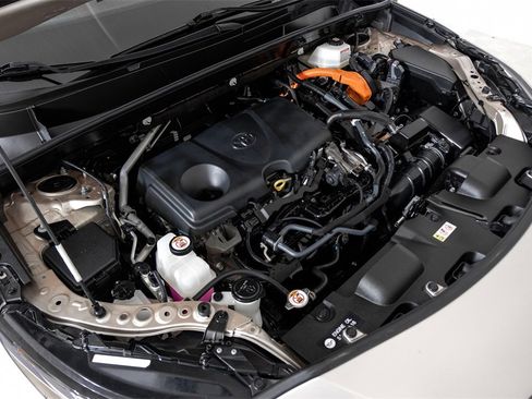 Used 2022 Toyota Venza XLE image 51