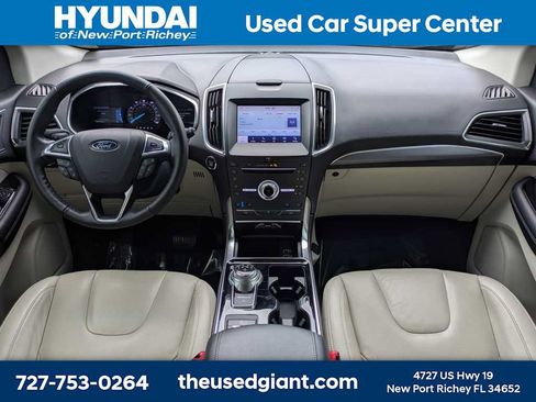 Used 2019 Ford Edge Titanium w/ Equipment Group 301A FWD image 18