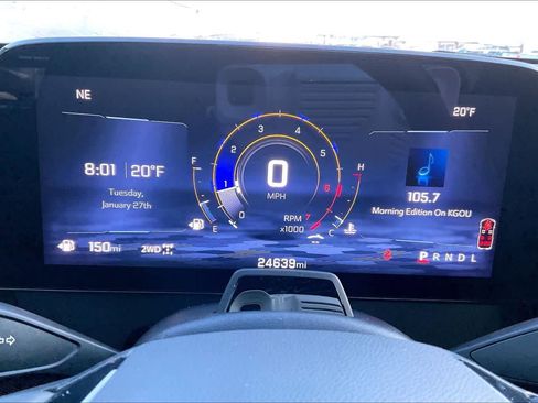 Used 2024 Chevrolet Traverse RS image 26