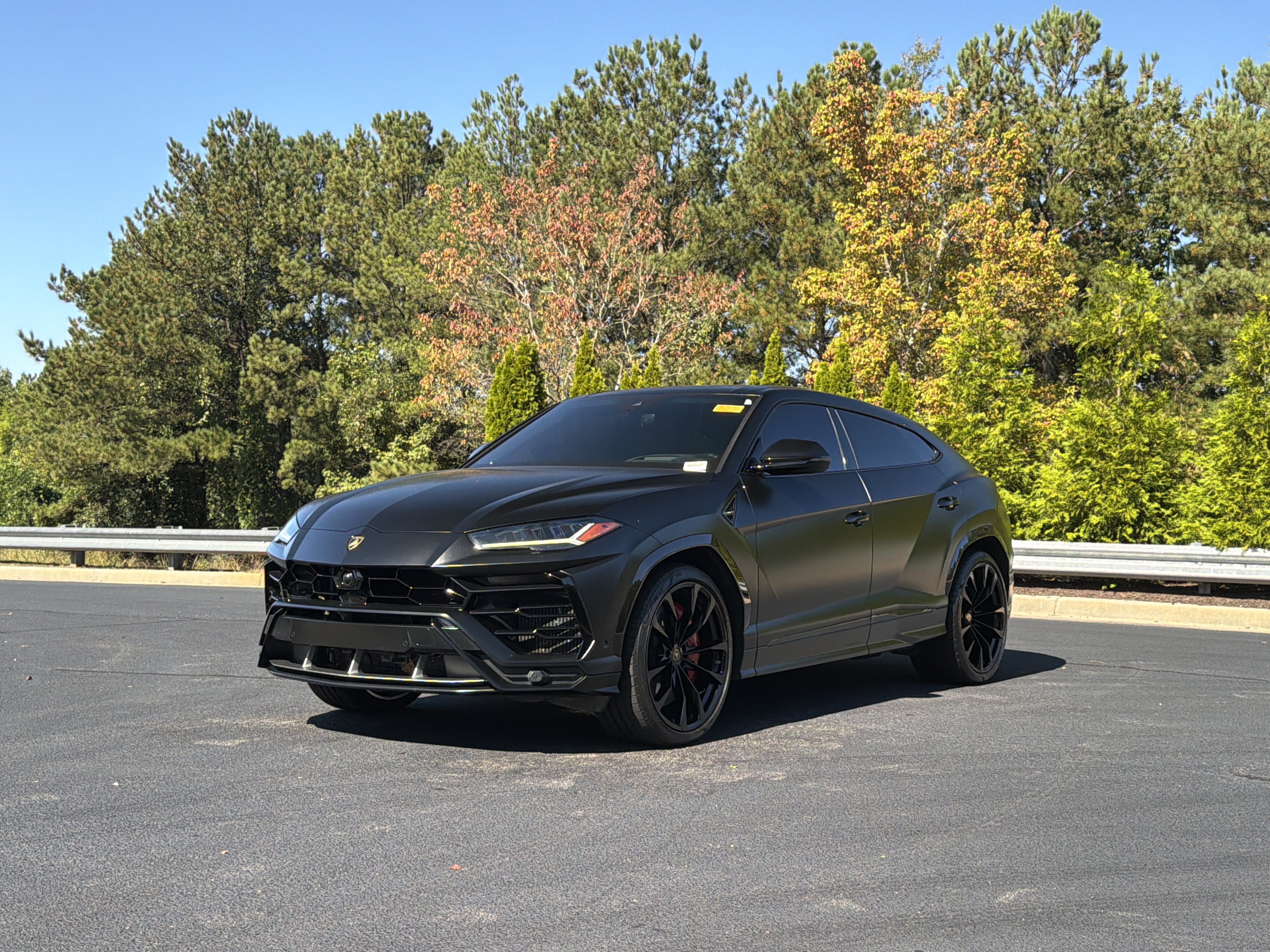 Used 2020 Lamborghini Urus AWD/4WD image 11