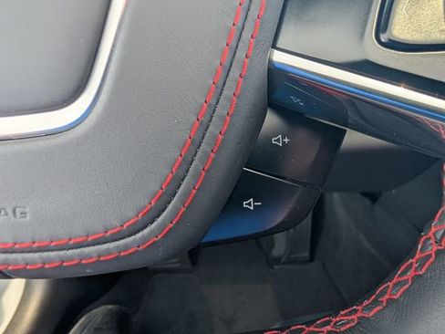 Used 2025 Chevrolet Corvette Stingray image 19