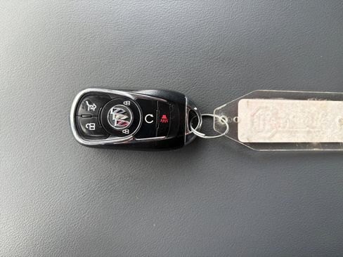 Used 2021 Buick Enclave Essence w/ Sport Touring Edition image 27