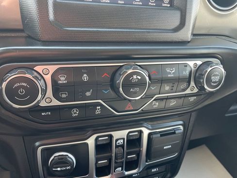 Used 2020 Jeep Wrangler Unlimited Sport AWD/4WD image 28