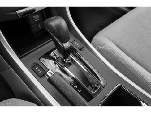 Used 2013 Honda Accord LX image 8