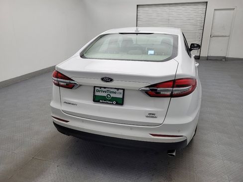 Used 2020 Ford Fusion SE image 7