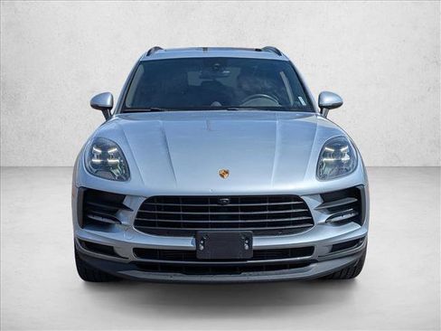 Used 2021 Porsche Macan AWD/4WD image 2