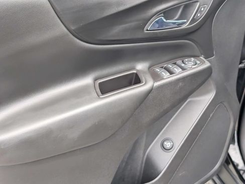 Used 2022 Chevrolet Equinox LT FWD image 14