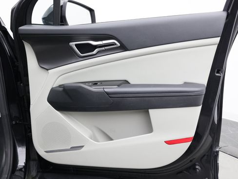Used 2024 Kia Sportage EX FWD image 37