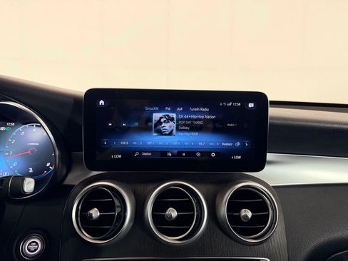 Used 2022 Mercedes-Benz GLC 300 image 30