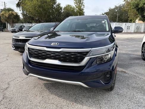 Used 2021 Kia Seltos EX AWD/4WD image 8