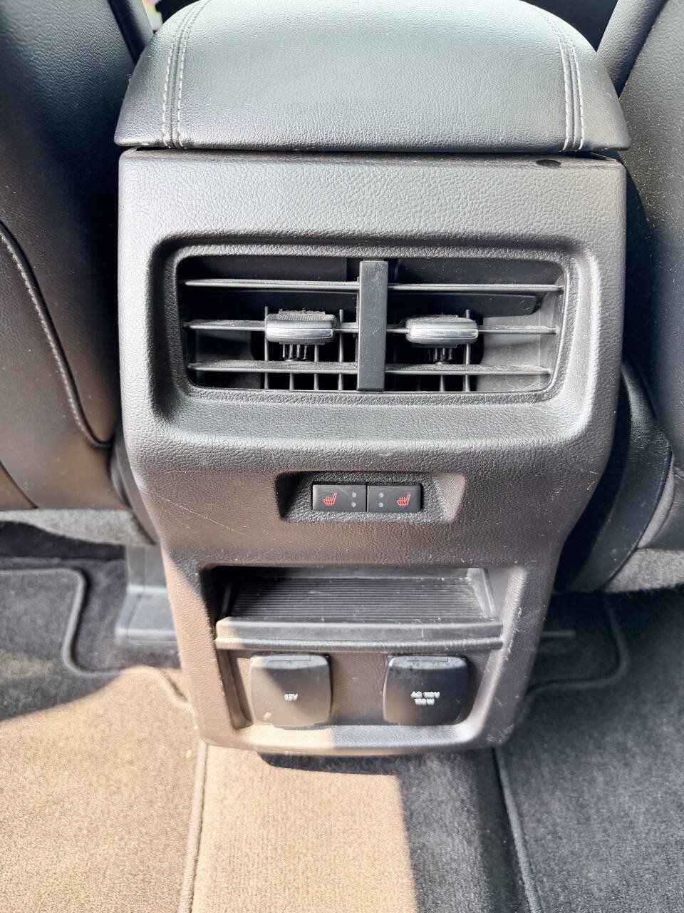 Used 2017 Ford Edge Titanium w/ Equipment Group 301A FWD image 15